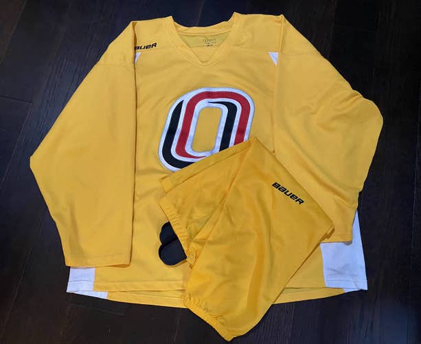 Nebraska Omaha Yellow Practice Jersey & Socks combo Sz XL