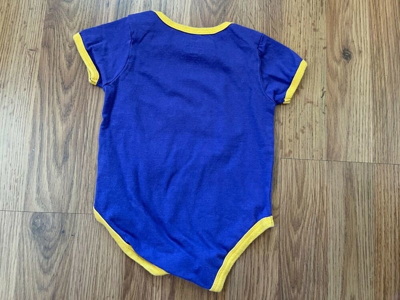 New England Patriots #00 NFL FOOTBALL SUPER AWESOME Sz 0-3 Months Baby Body  Suit | SidelineSwap