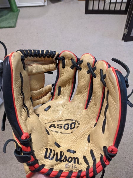 Used Wilson Right Hand Throw A500 Baseball Glove 11"