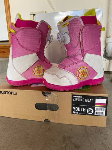 Youth Size 5.0 (Women's 6.0) Burton Zipline Boa Snowboard Boots