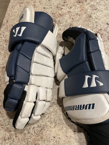 Warrior lacrosse gloves large !