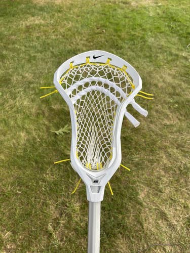 White New Attack & Midfield Strung Vapor Elite Head