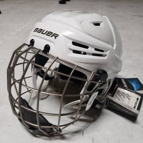Black New Small Bauer Re-Akt 95 Helmet