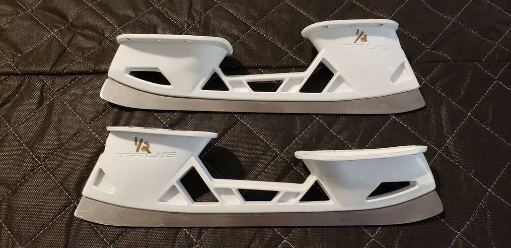 True Goalie Skate Size 9 steel and housings