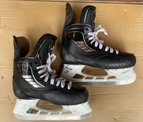 VH Player Skates