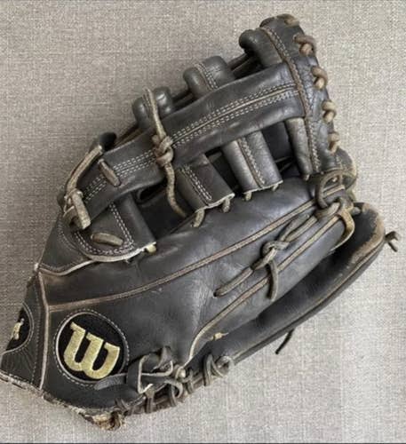 Wilson A2000 Outfielders Baseball Glove