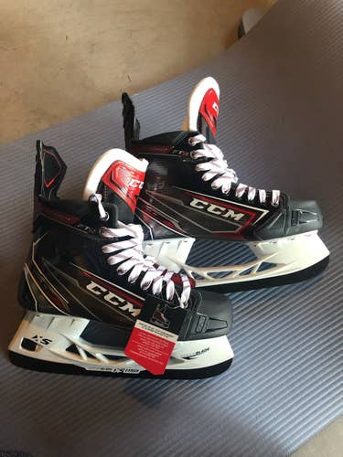Senior New CCM JetSpeed FT2 Hockey Skates Regular Width Size 7