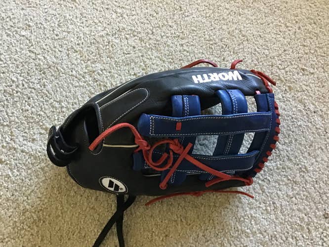 Black Used Adult Worth Right Hand Throw Outfield XT Extreme Softball Glove 15”