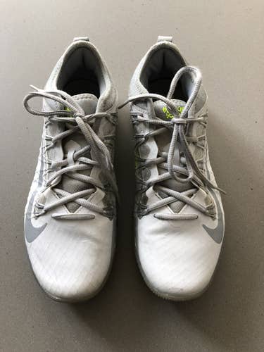 White Men's Size 8.0 (Women's 9.0) Nike Huarache 7 Pro Turf Cleats
