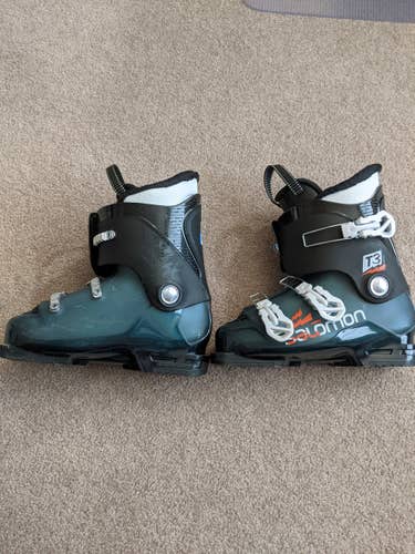 Used Salomon T3 rt Ski Boots