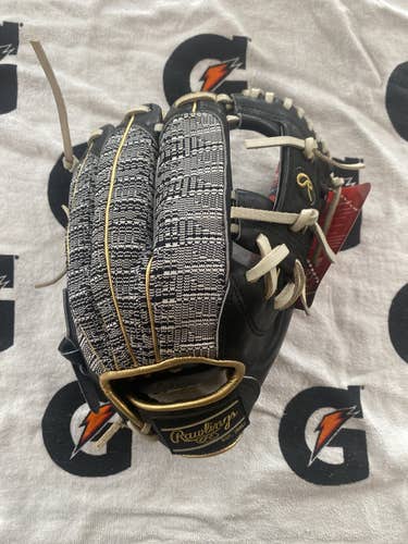Black High School/College Infield 11.75" Heart of the Hide Baseball Glove