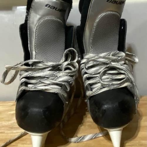 Senior Used Bauer Vapor X20 Hockey Skates Regular Width Size 9.5
