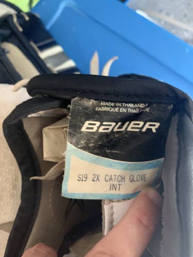 Black And white  Used Regular  Vapor 2X