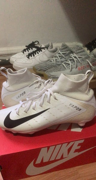 White Men's Size 10 (Women's 11) Nike Vapor untouchable pro 3 Cleats