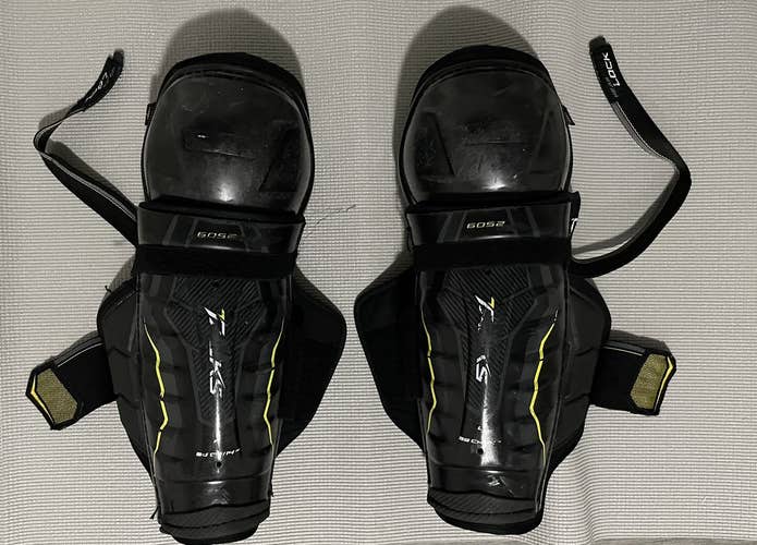 CCM 6052 Tacks Shin Guards Senior  14”