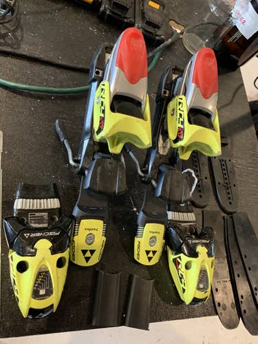 Fischer RC4 z17 Bindings Freeflex Binding Ski Skis