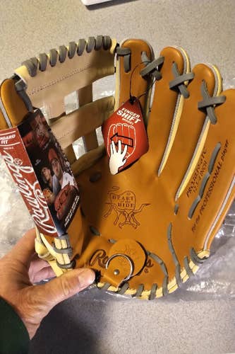 New Rawlings Right Hand Throw Heart of the Hide Baseball Glove 12.75"