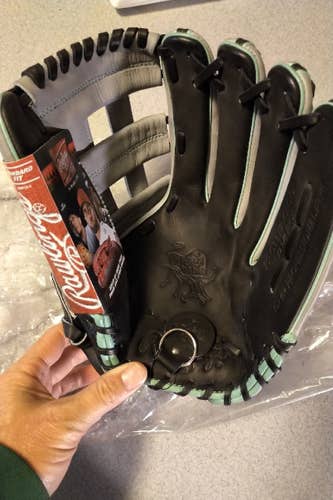 New Rawlings Right Hand Throw Heart of the Hide Baseball Glove 12.75"