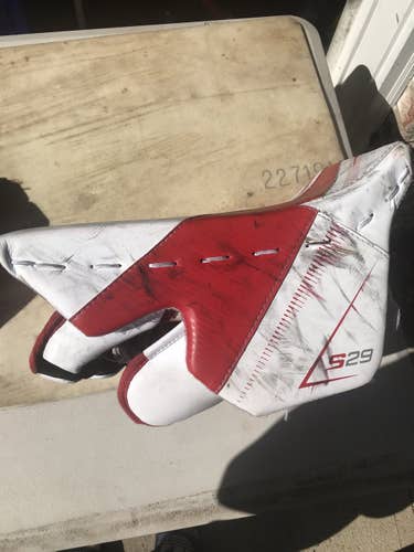 Red Senior Regular Supreme S29