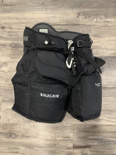 Black Used XL Vaughn Ventus SLR JR Hockey Goalie Pants