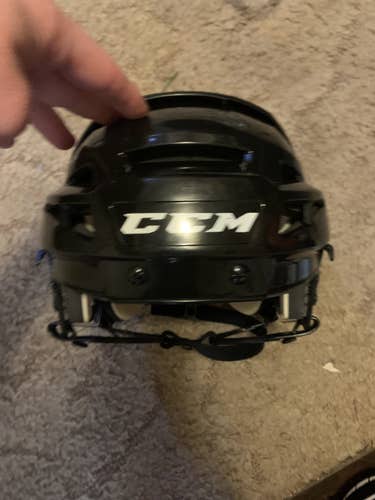 Black Used Medium CCM Vector V08 Helmet
