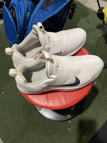 White Men's Size 11.5 (Women's 12.5) Nike Golf Shoes