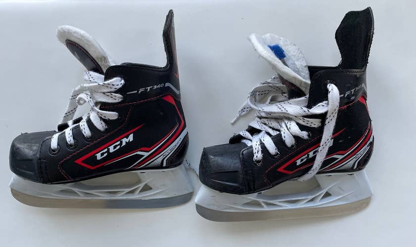 Youth CCM Regular Width Size 12 JetSpeed FT340 Hockey Skates