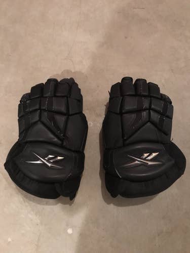 Black Senior Reebok 14"  6K Gloves