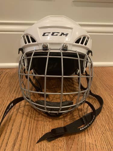 Used Medium CCM FL40 Helmet
