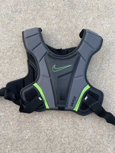 Team Issued Large Nike Vapor Shoulder Pads Used Twice