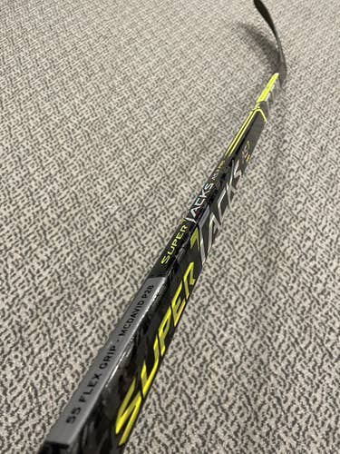 CCM AS3 Pro 55 Flex P28 curve right hand stick