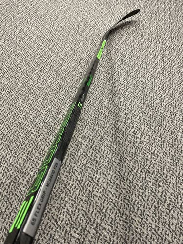 CCM Trigger 5 Pro 65 flex P28 Curve left hand stick