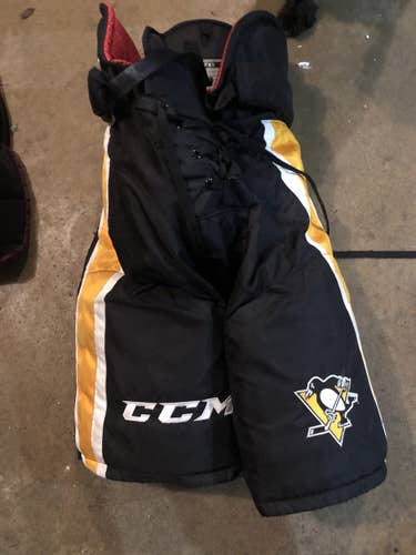 Black Senior Small CCM Pro Stock HP45 Hockey Pants