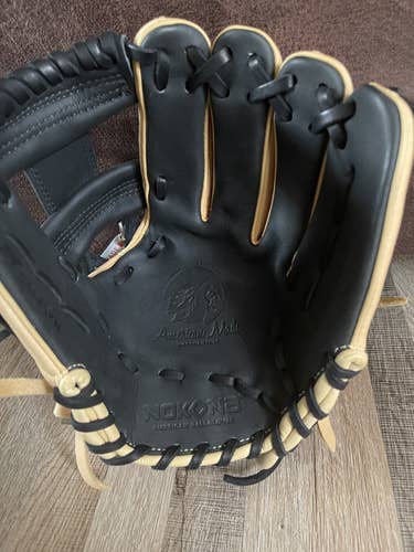 Black New Adult Nokona Right Hand Throw Infield Baseball Glove 11.5"