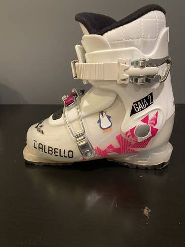 Used Kids Dalbello Gaia 2 Ski Boots Size 19.5