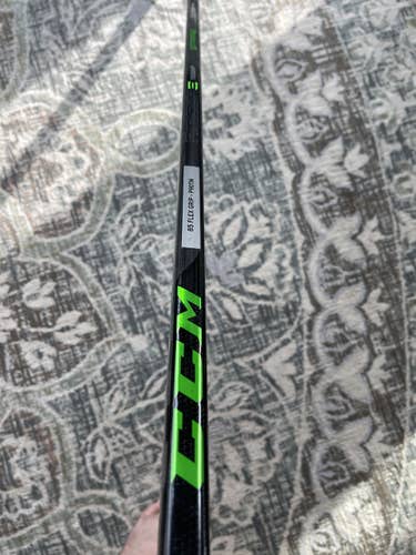 New Senior CCM Right Handed Ribcor Trigger 5 Pro RH, 85 Flex P90TM