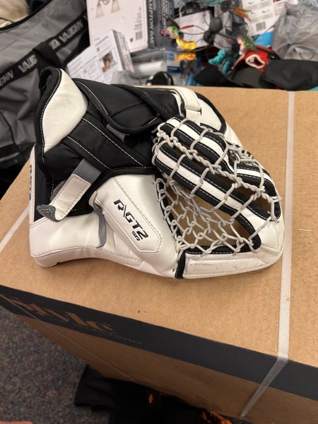 White Senior Regular Ritual GT2 glove