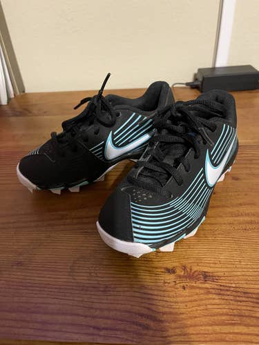 Girls softball cleats