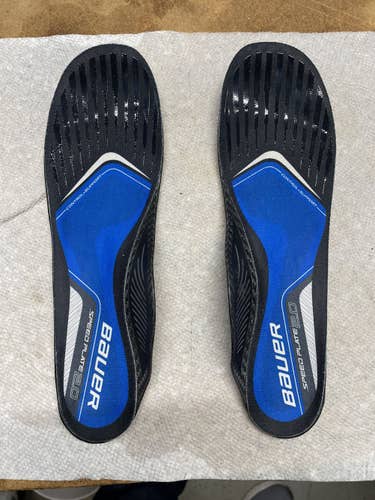 Junior Bauer  Size 4 Speed Plate 2.0 Hockey Skates
