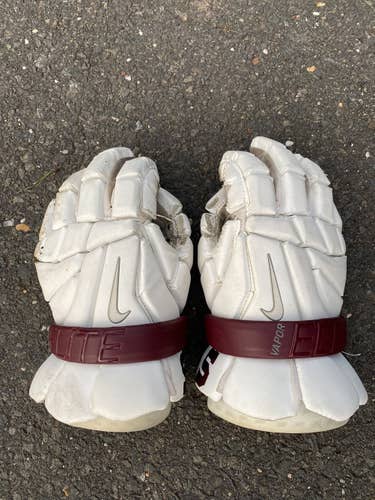 Salisbury School Lacrosse Gloves