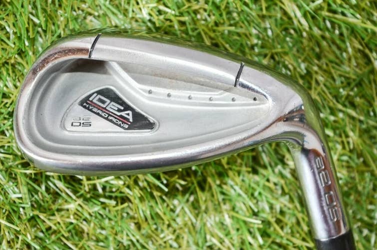 Adams 	Idea A2 Os	Sand Wedge 	Right Handed 	35.5"	Graphite	Lite 	New Grip