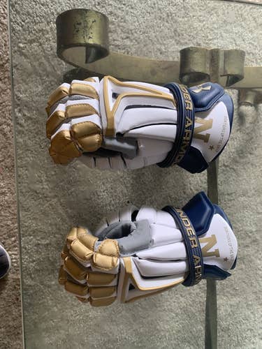 Team issued Navy “Don’t give up the ship” UA gloves