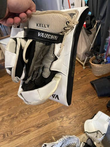 Vaughn velocity glove & blocker