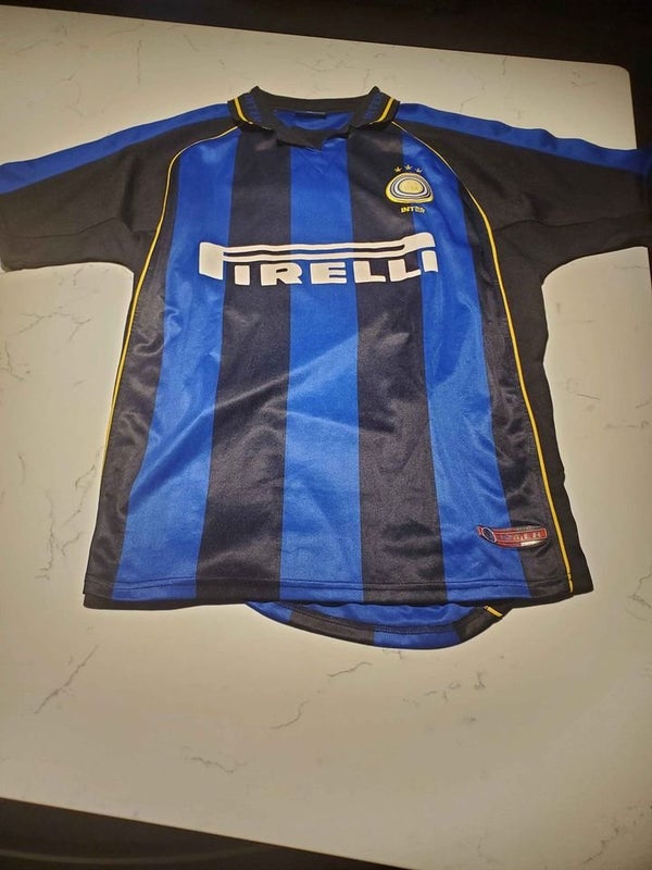 Pirelli Inter Milan Soccer Jersey Mens Vieri #32