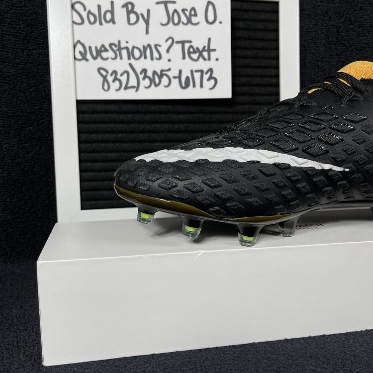 nike hypervenom size 8