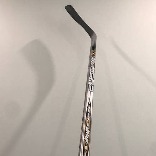 Original Easton Synergy Composite Hockey Stick Left 100 Flex Shanahan