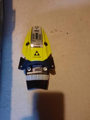 New Fischer RC4 Z11 Freeflex Ski Bindings Max Din 11
