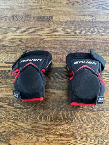 Used Bauer Vapor X900 Youth Knee Guards