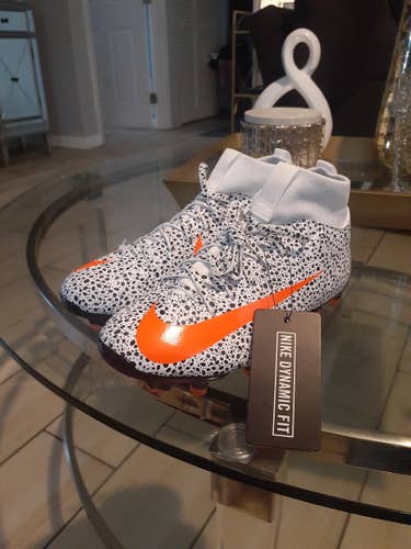 Youth New Size 1 Nike
