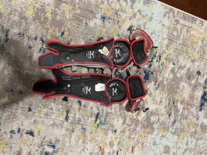 Red Youth Mizuno Samurai Catcher's Leg Guard